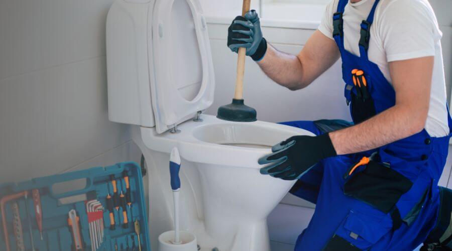 Expert burst pipe repair services in Clarksdale, MS